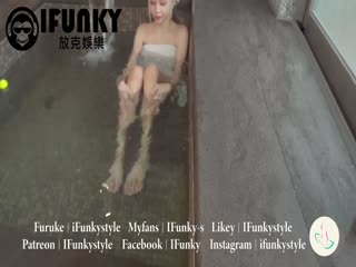 [台湾温泉女子] 汤女-超长腿coser Haruke  海梦 超激尺度