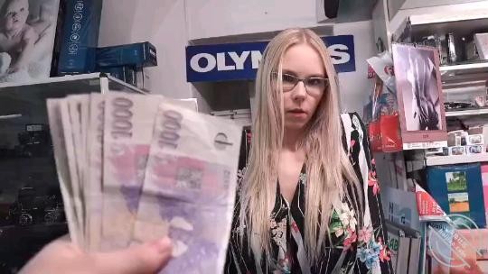 花钱约炮眼镜同事