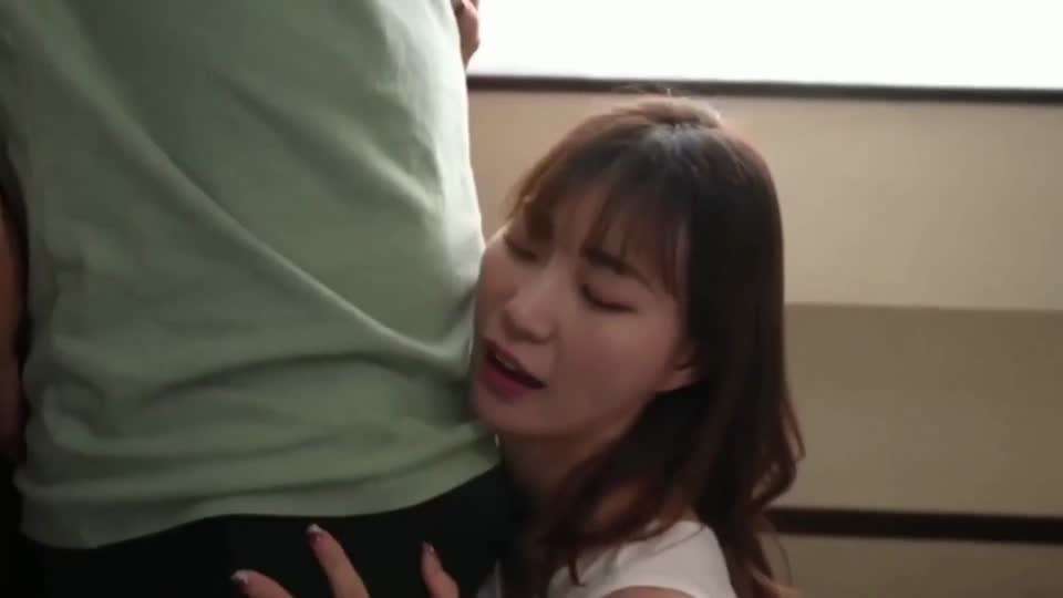 超淫荡长腿美女偷情被舔